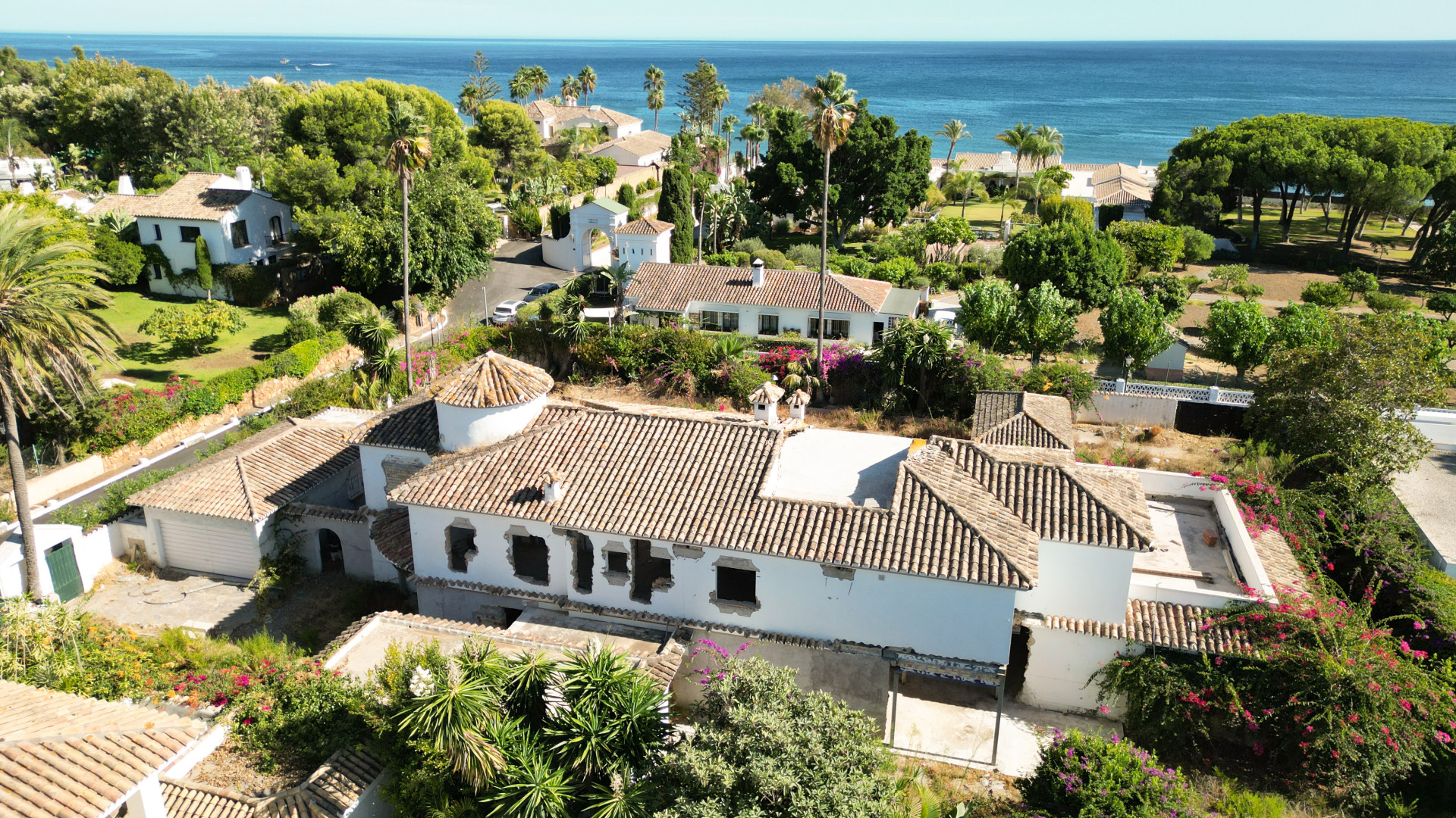 El Paraíso, Estepona